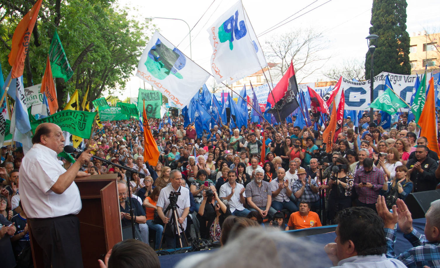 Photo of Multitudinario acto en Berazategui por el Día de la Lealtad