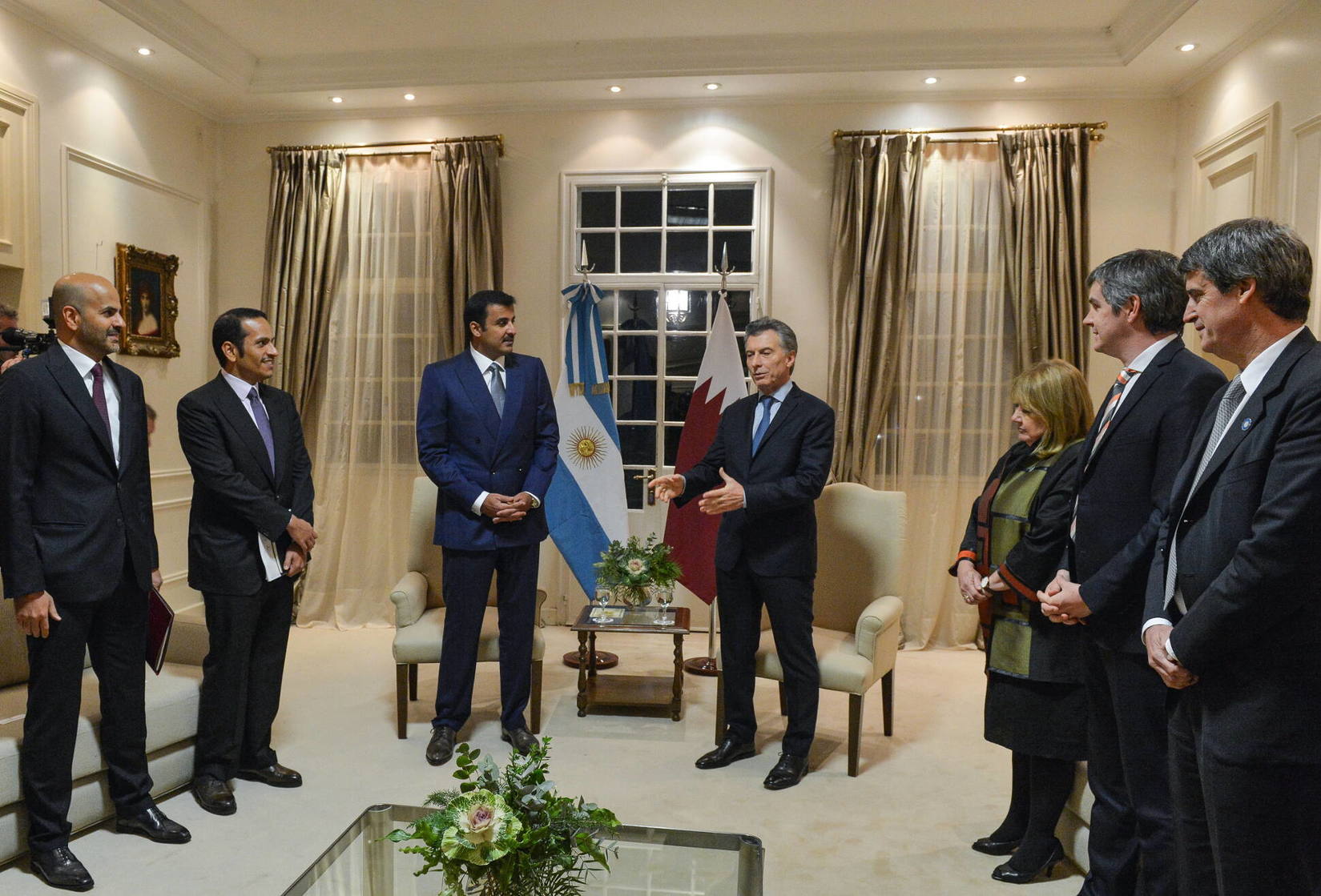 Photo of ¿El emir de Qatar llega al país para que Macri le entregue el Fondo de Garantía de Sustentabilidad de ANSES?