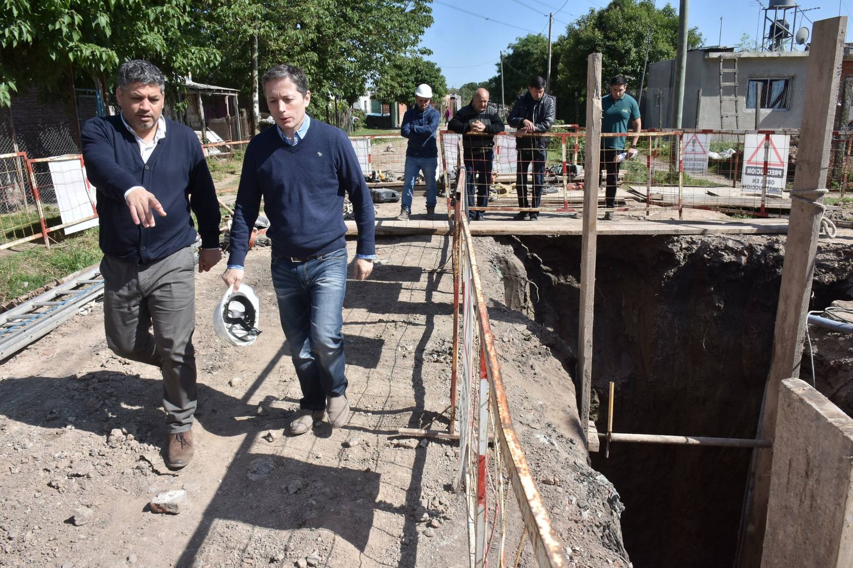 Photo of Fernando Gray: «El Jagüel tendrá servicio total de cloacas»