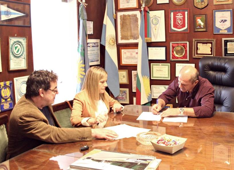 Photo of Intercambio cultural y trabajo en los barrios: convenio entre la Municipalidad de Ensenada y la Facultad de Bellas Artes