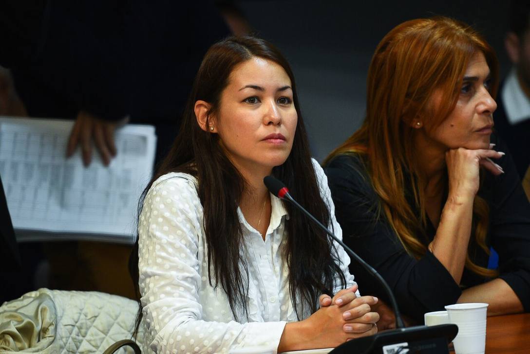 Photo of Presentan proyecto en defensa de ciudadanos argentinos indocumentados