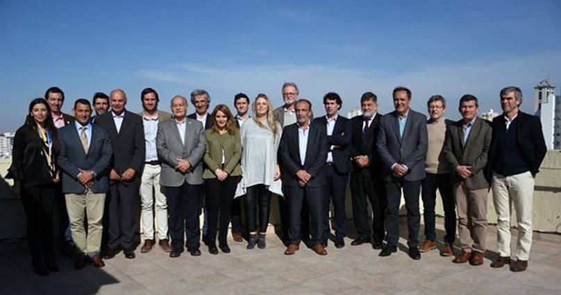 Photo of La Liga Bioenergética se reunió con Javier Iguacel para desarrollar la producción de Biocombustibles