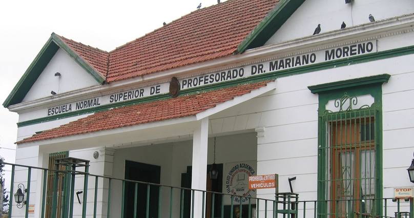 Photo of Joven eligió la marcha peronista para su graduación y Vidal sancionó a la escuela