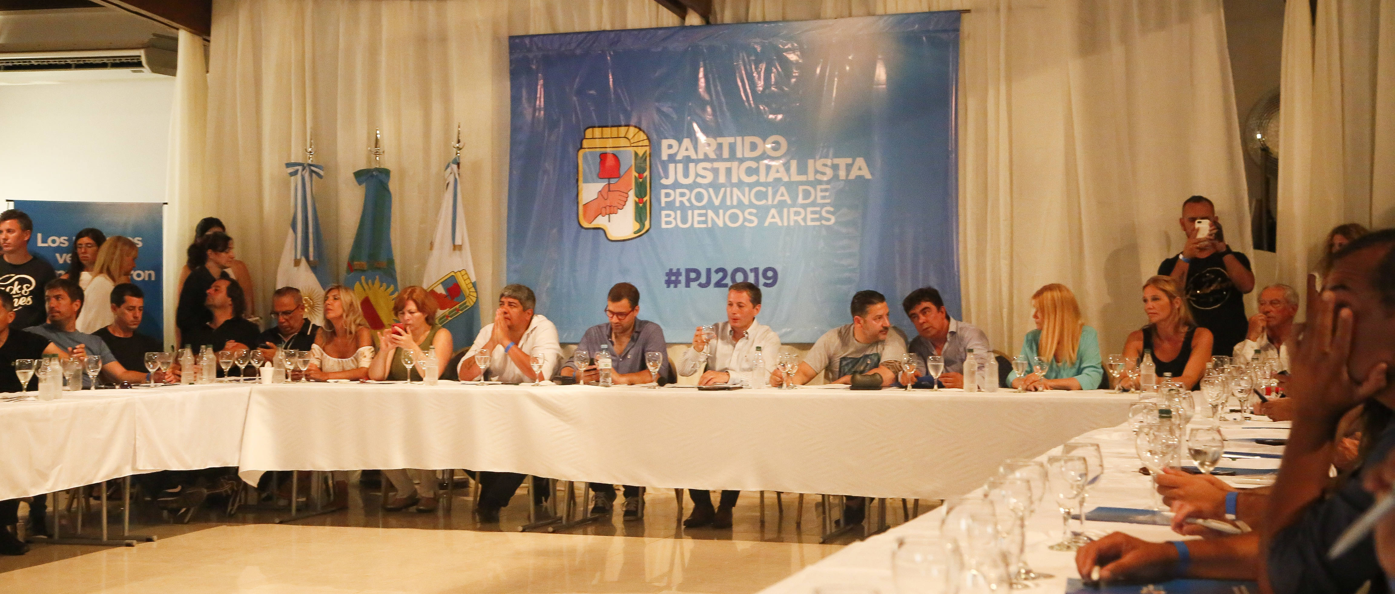 Photo of El PJ Bonaerense se reunió en Santa Teresita: «Vamos a boleta única y un candidato que surja del consenso»