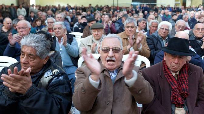 Photo of En defensa de sus derechos, jubilados y pensionados lanzan su intersindical