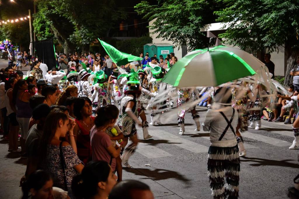 Photo of La Municipalidad de Escobar organiza el cuarto Carnaval de la Flor