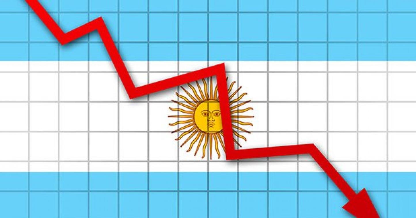 Photo of En el último año el salario mínimo se redujo en un 21%