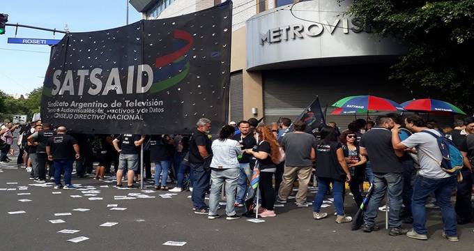 Photo of Metrovisión les bajó la persiana a sus trabajadores