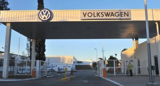 Photo of Sigue la caída en el sector automotriz: Volkswagen suspendió a 400 operarios