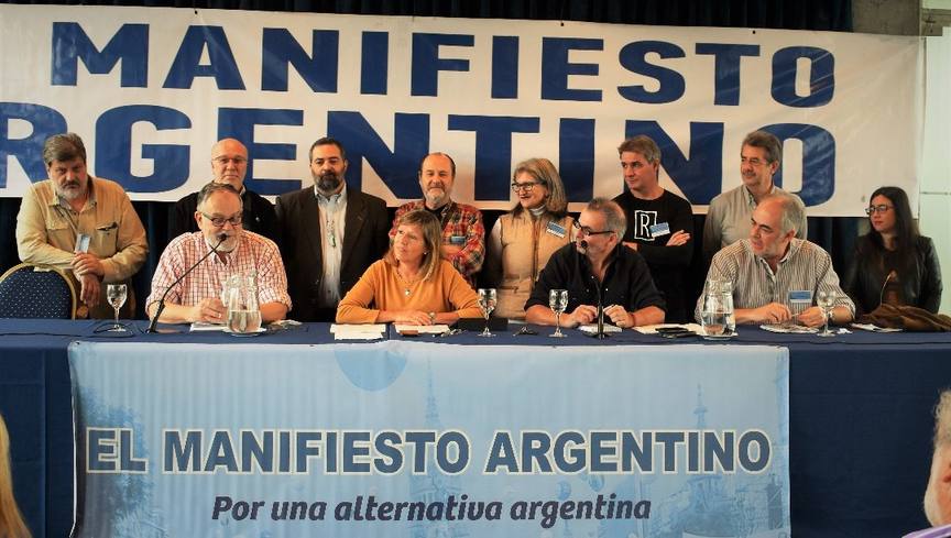 Photo of El Manifiesto Argentino repudió el intento de golpe en Venezuela
