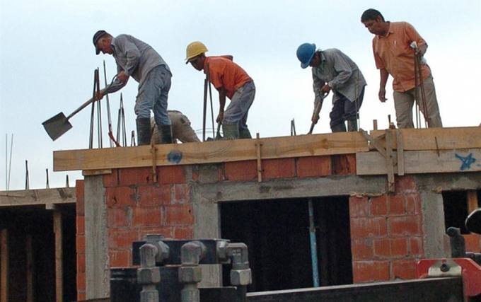 Photo of Aumento del trabajo informal y precario en Argentina