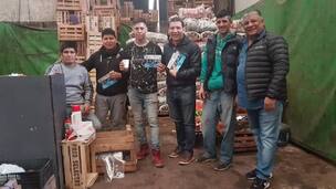 Photo of Argüello visitó el Mercado de Tres de Febrero