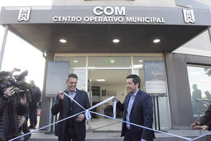Photo of Nardini inauguró junto a Massa un moderno Centro de Monitoreo