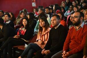 Photo of Festa entregó equipamiento a 27 jardines comunitarios