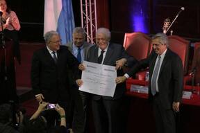 Photo of Ginés González García recibió el Doctorado Honoris Causa por la UBA