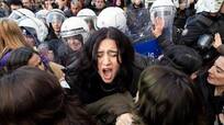 Photo of Turquía: cárcel para 7 mujeres por «El violador eres tú»