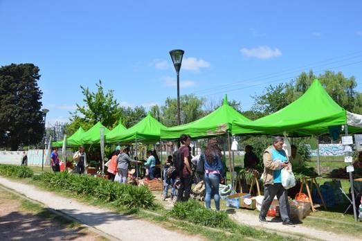 Photo of Florencio Varela: Feria hortiflorícola en la Plaza Tarumá