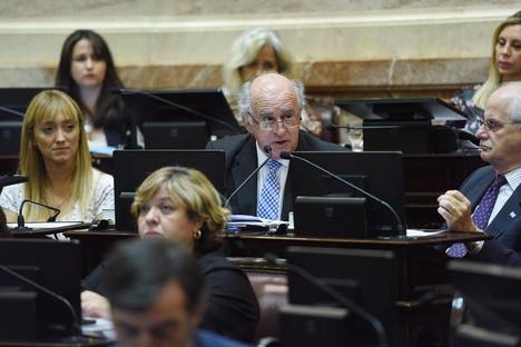 Photo of Nuevos embajadores: el Senado aprobó los pliegos