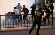 Photo of Chile: Operan ahora al fotoreportero herido por la represión