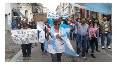 Photo of Salta: docentes cortan rutas y continúan el paro