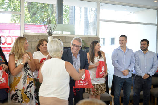 Photo of Tigre entregó útiles escolares a más de 5000 estudiantes de escuelas primarias del distrito
