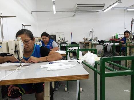 Photo of NEUQUÉN: Fábrica cooperativa aporta barbijos