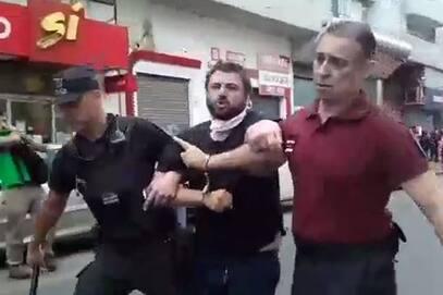 Photo of La Policía de Larreta detuvo a Juan Grabois