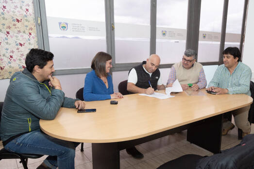 Photo of Tierra del Fuego: El gobierno incluye cortes de carne y pollo en el programa alimentario