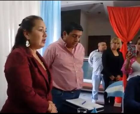 Photo of Salta: Un intendente pide al pueblo que eche a los concejales