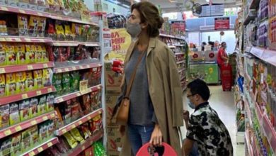 Photo of Juliana Awada violó la cuarentena para hacer compras en el Barrio Chino