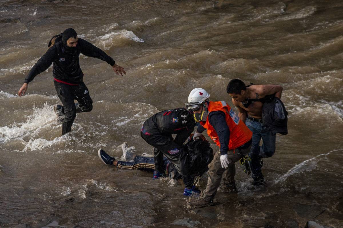 Photo of Chile: la ONU pide investigar a Carabineros por el joven arrojado desde un puente