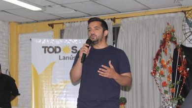 Photo of Lanús: Agustin Balladares en el Brindis de Fin de Año con dirigentes políticos, sociales y Sindicales