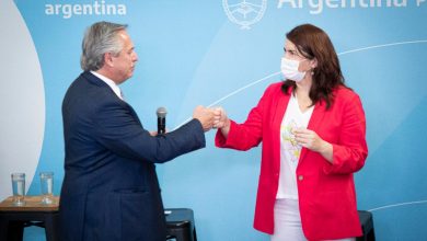 Photo of Alberto Fernández y Mariel Fernández homenajearon a Trabajadoras Comunitarias en Moreno