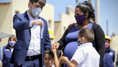 Photo of Moreno: Kicillof, Mariel Fernández y Máximo Kirchner entregaron viviendas en el Barrio La Perla