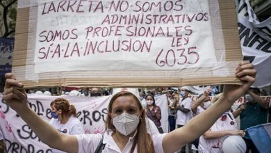 Photo of Teléfono para Larreta: enfermeros porteños marchan por salarios y reconocimiento profesional