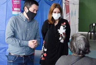 Photo of Malvinas Argentinas: Leo Nardini supervisó el operativo de vacunación contra el Covid-19