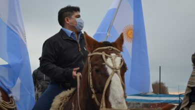 Photo of Claudio Vidal inauguró un “mega mástil” con la bandera argentina que sería el más alto de toda América del Sur