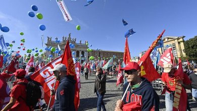 Photo of Multitudinaria manifestación antifascista en Italia