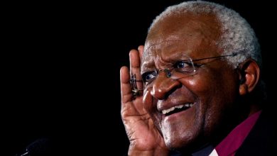 Photo of Murió Desmond Tutu, clave en la lucha contra el apartheid y premio nobel de la paz