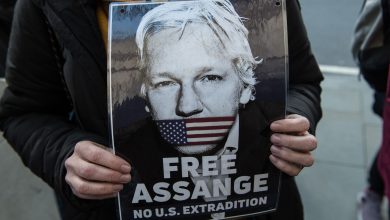 Photo of Julian Assange podrá apelar su extradición a Estados Unidos