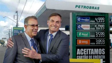 Photo of Bolsonaro despidió a su Ministro de Energía por readecuación tarifaria