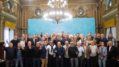 Photo of Kicillof y Correa recibieron al Frente Sindical para el Modelo Nacional