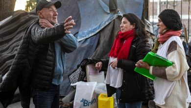 Photo of «Operativo Frío»: El municipio refuerza la asistencia a vecinos en situación de calle