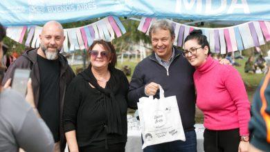 Photo of Una multitud de vecinos le dio brillo y color a la Expo Feria en la granja educativa municipal