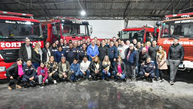 Photo of Visita del intendente Mantegazza al cuartel de bomberos de San Vicente