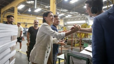 Photo of Mayra recorrió la empresa productora de bolsas industriales Álamo SAIC de Quilmes Oeste