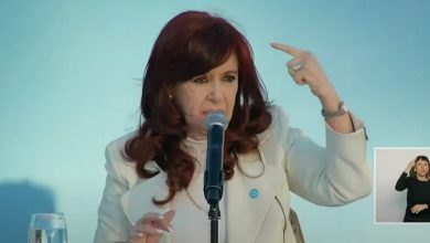 Photo of CFK a Milei: «Cuando el sombrero no entra, no achique la cabeza, agrande el sombrero»