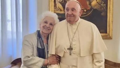 Photo of Estela de Carlotto con el papa Francisco: “Si las cosas se dan, va a venir a la Argentina”