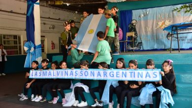 Photo of La Primaria Nº23 homenajeó a los soldados varelenses de Malvinas