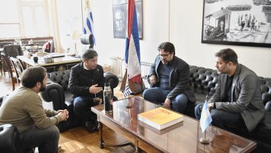 Photo of Kicillof visitó Uruguay para reunirse con el intendente de Montevideo